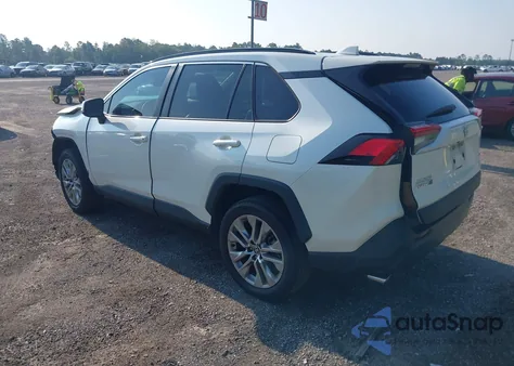 2022 Toyota Rav4 Xle Premium z USA, uszkodzony, nr VIN 2T3C1RFVXNW202638